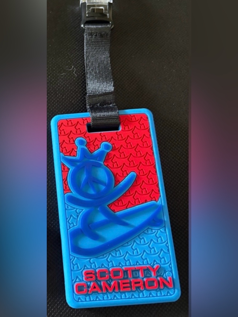 New SCOTTY CAMERON GALLERY
Rubber Leash
Peace Surfer Blue & Red